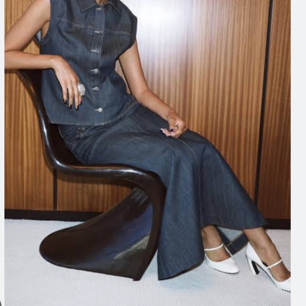 Zara - DENIM SKIRT SMALL - Picture 2 of 11